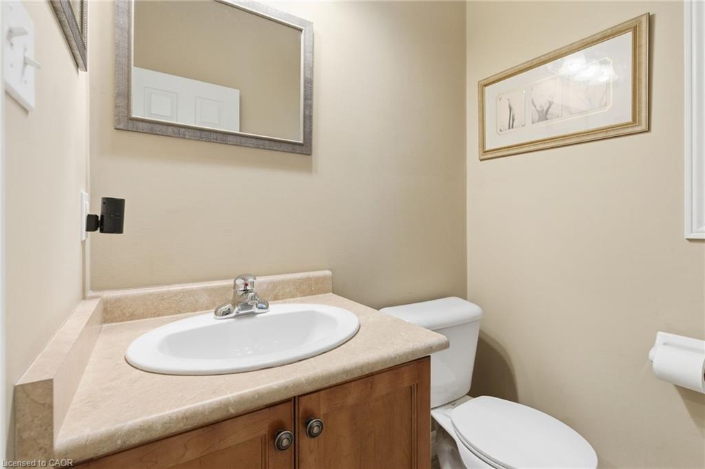 6-195 Wilson Street W, Ancaster, ON - Indoor Photo Showing Bathroom