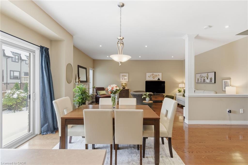 6-195 Wilson Street W, Ancaster, ON - Indoor Photo Showing Dining Room