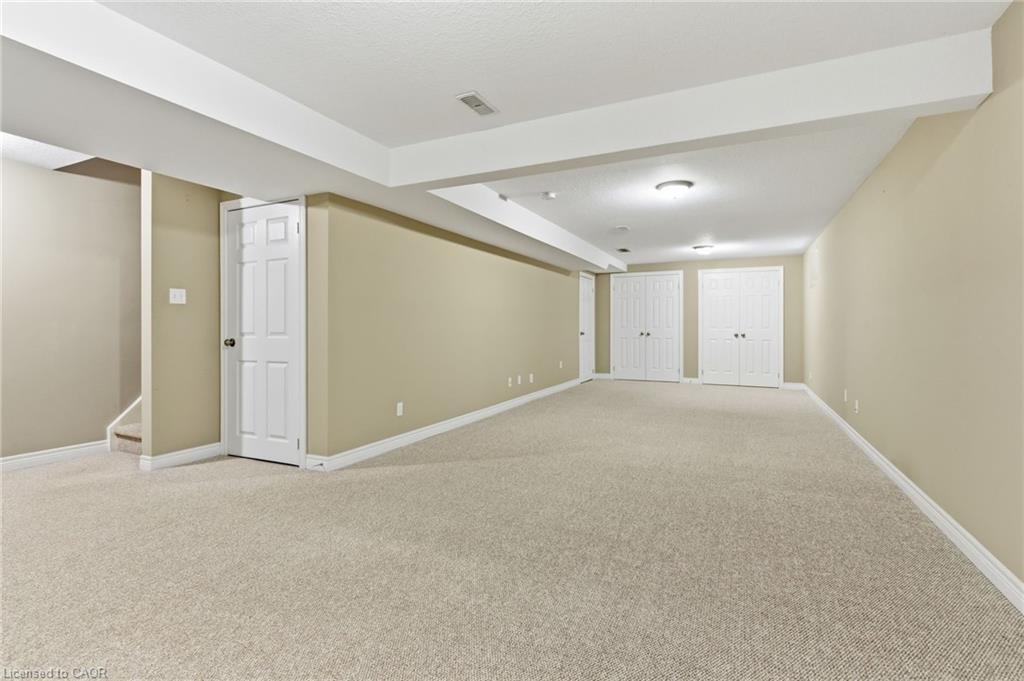 6-195 Wilson Street W, Ancaster, ON - Indoor Photo Showing Other Room