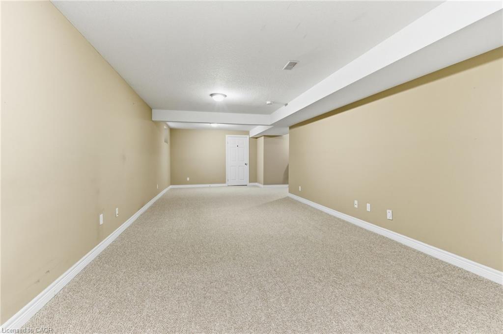 6-195 Wilson Street W, Ancaster, ON - Indoor Photo Showing Other Room