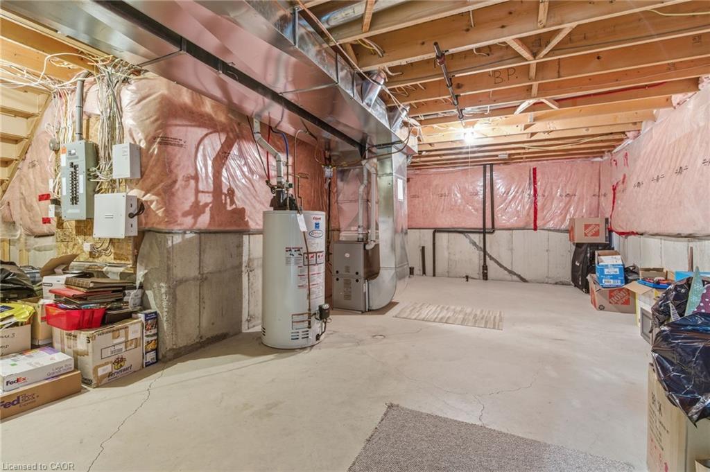 6-195 Wilson Street W, Ancaster, ON - Indoor Photo Showing Basement