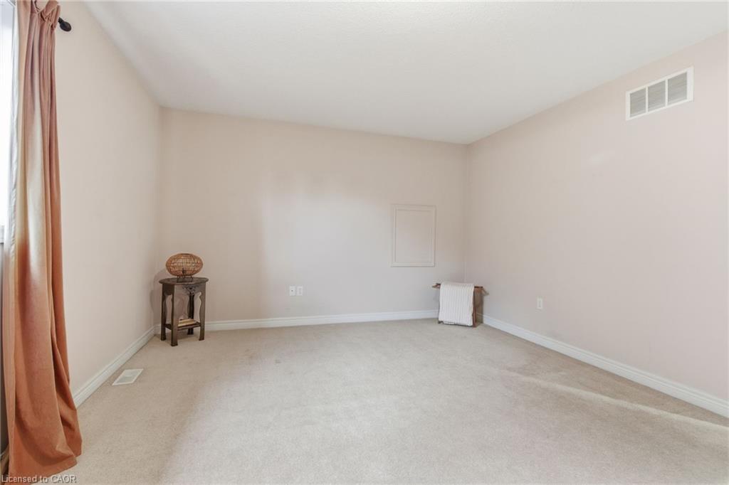 6-195 Wilson Street W, Ancaster, ON - Indoor Photo Showing Other Room