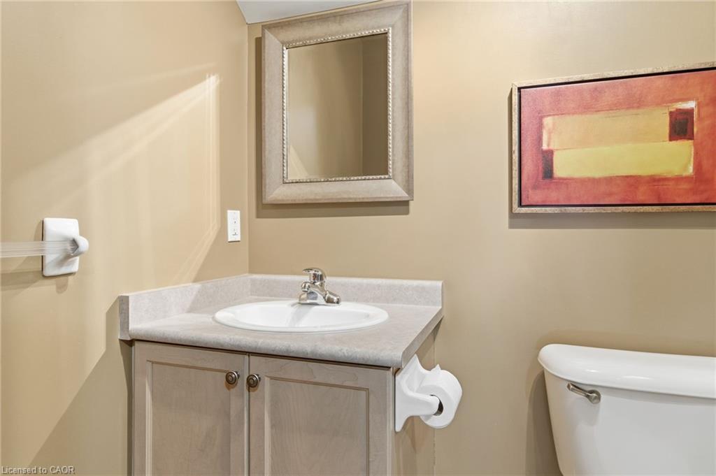 6-195 Wilson Street W, Ancaster, ON - Indoor Photo Showing Bathroom