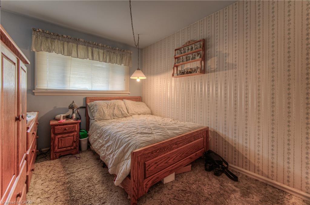 78 Dudhope Avenue, Cambridge, ON - Indoor Photo Showing Bedroom