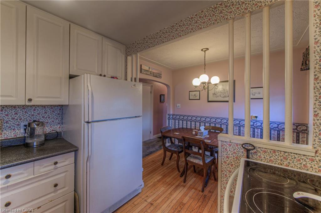 78 Dudhope Avenue, Cambridge, ON - Indoor Photo Showing Kitchen