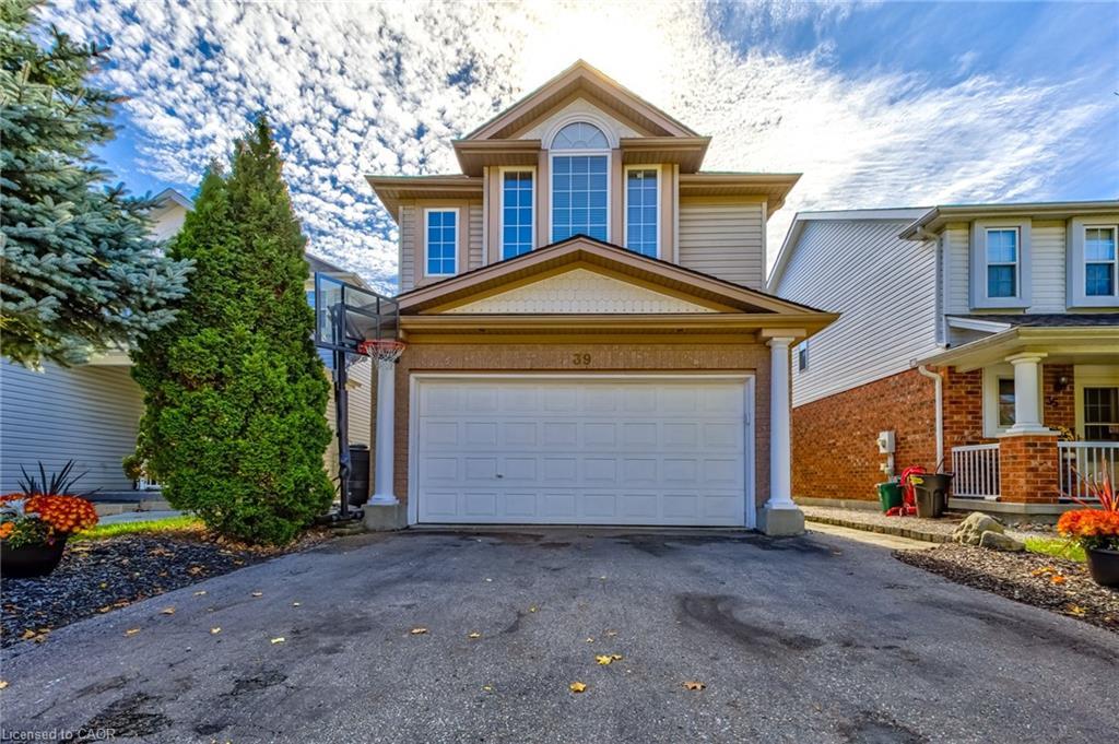 39 Karalee Crescent, Cambridge, ON - Outdoor