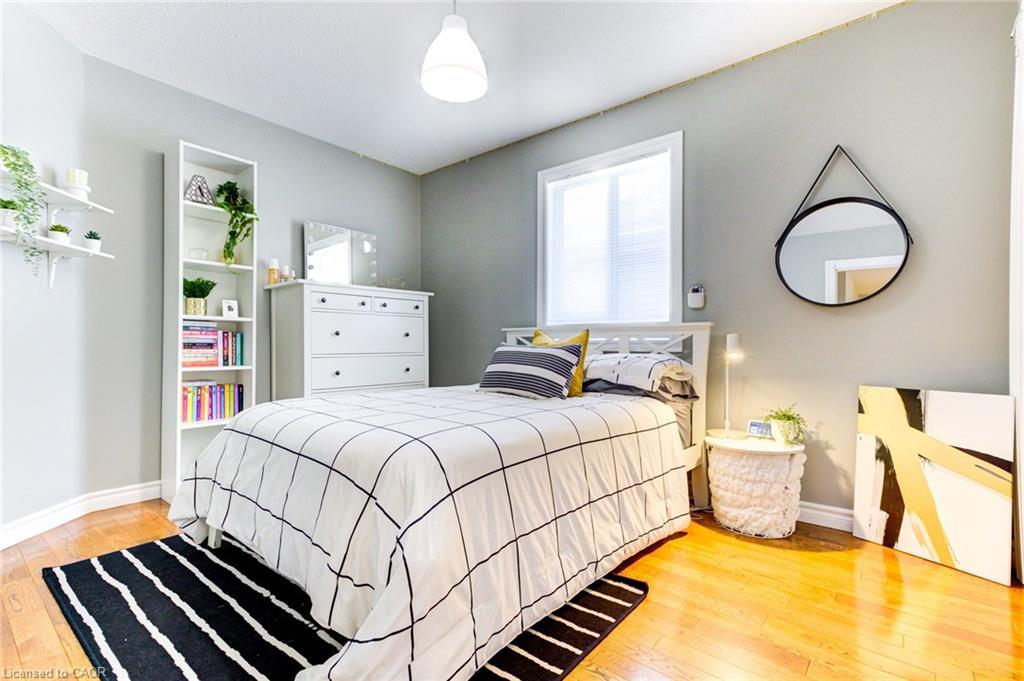 39 Karalee Crescent, Cambridge, ON - Indoor Photo Showing Bedroom