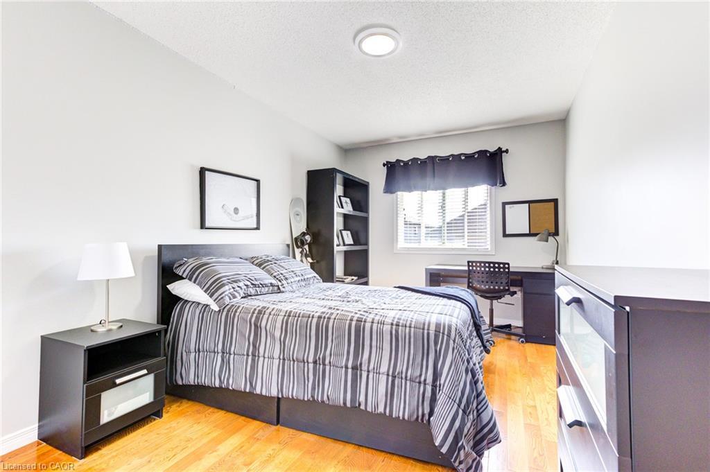 39 Karalee Crescent, Cambridge, ON - Indoor Photo Showing Bedroom