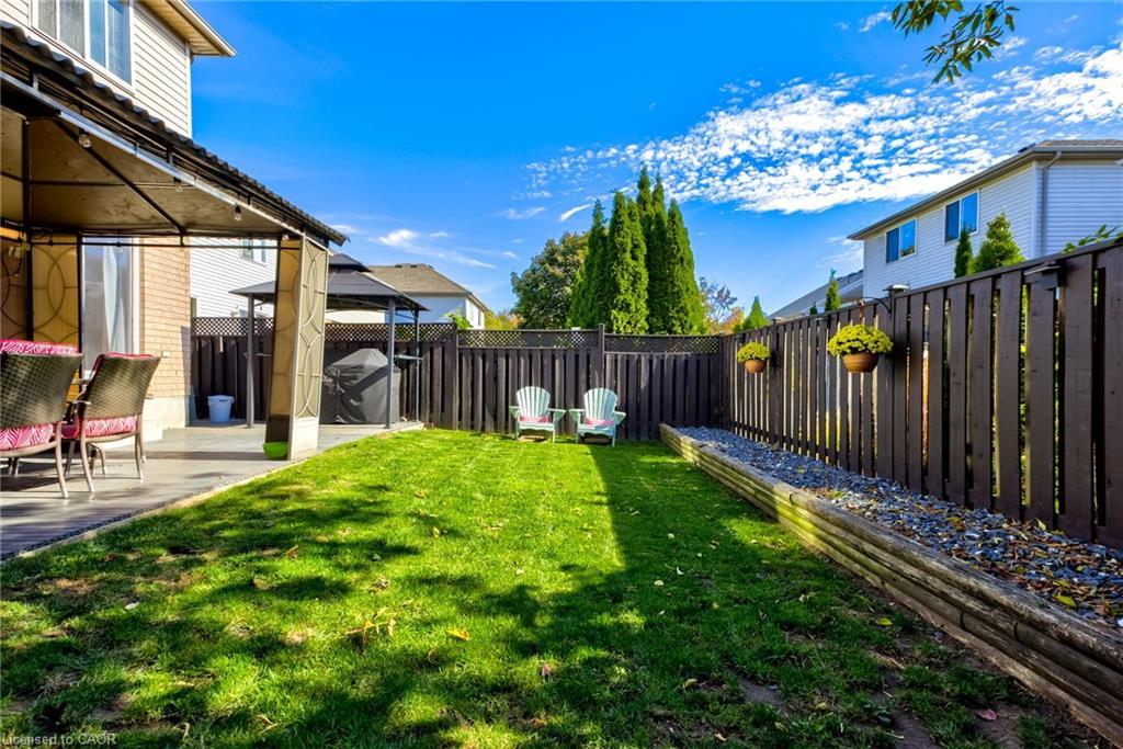 39 Karalee Crescent, Cambridge, ON - Outdoor