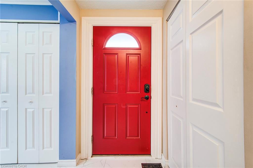 67 Burns Drive, Guelph, ON - Indoor Photo Showing Other Room