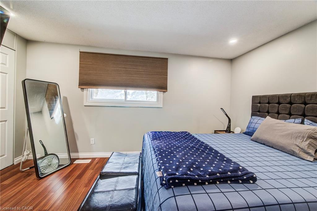 67 Burns Drive, Guelph, ON - Indoor Photo Showing Bedroom