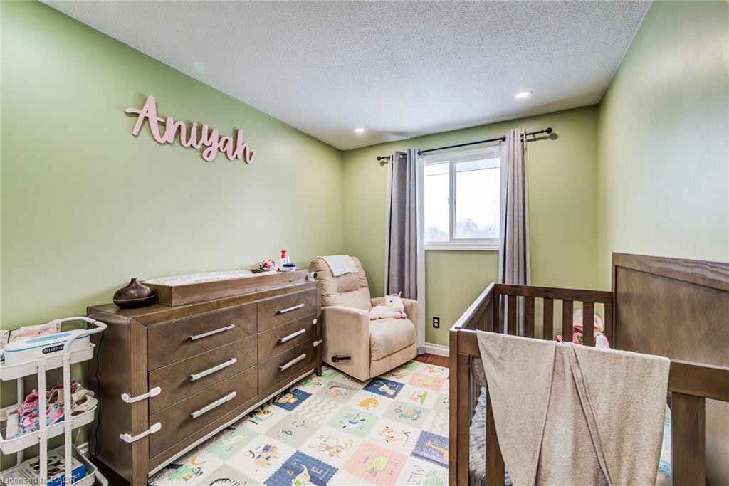 67 Burns Drive, Guelph, ON - Indoor Photo Showing Bedroom