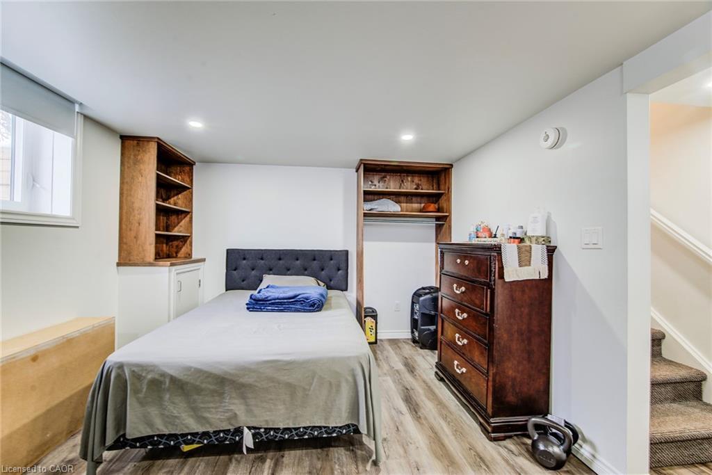 67 Burns Drive, Guelph, ON - Indoor Photo Showing Bedroom