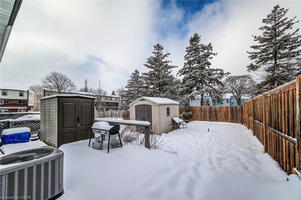 67 Burns Drive, Guelph, ON - Outdoor