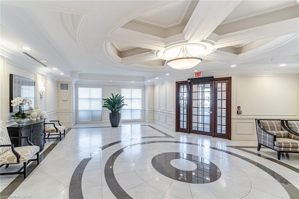 Ph07-3085 Bloor Street W, Etobicoke, ON - Indoor Photo Showing Other Room