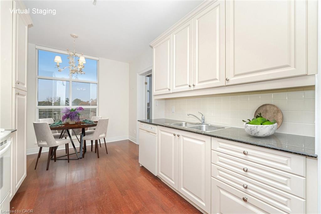 Ph07-3085 Bloor Street W, Etobicoke, ON - Indoor Photo Showing Kitchen With Double Sink