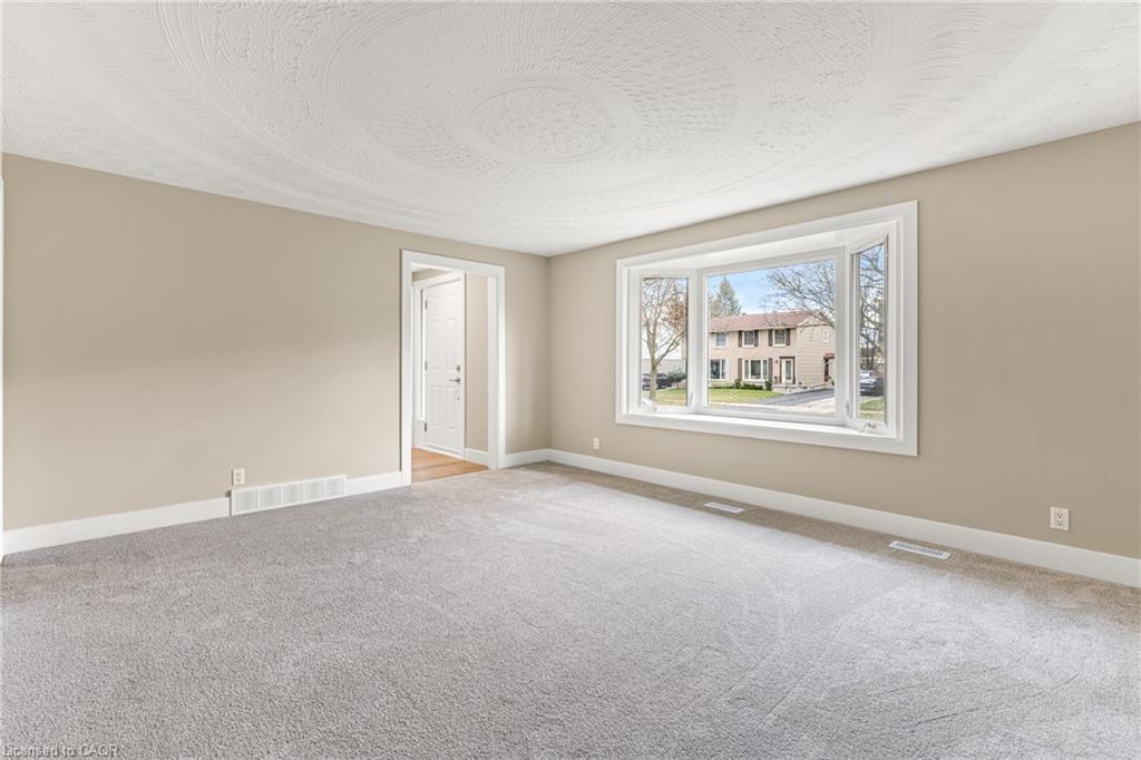 58 Selkirk Drive, Kitchener, ON - Indoor Photo Showing Other Room