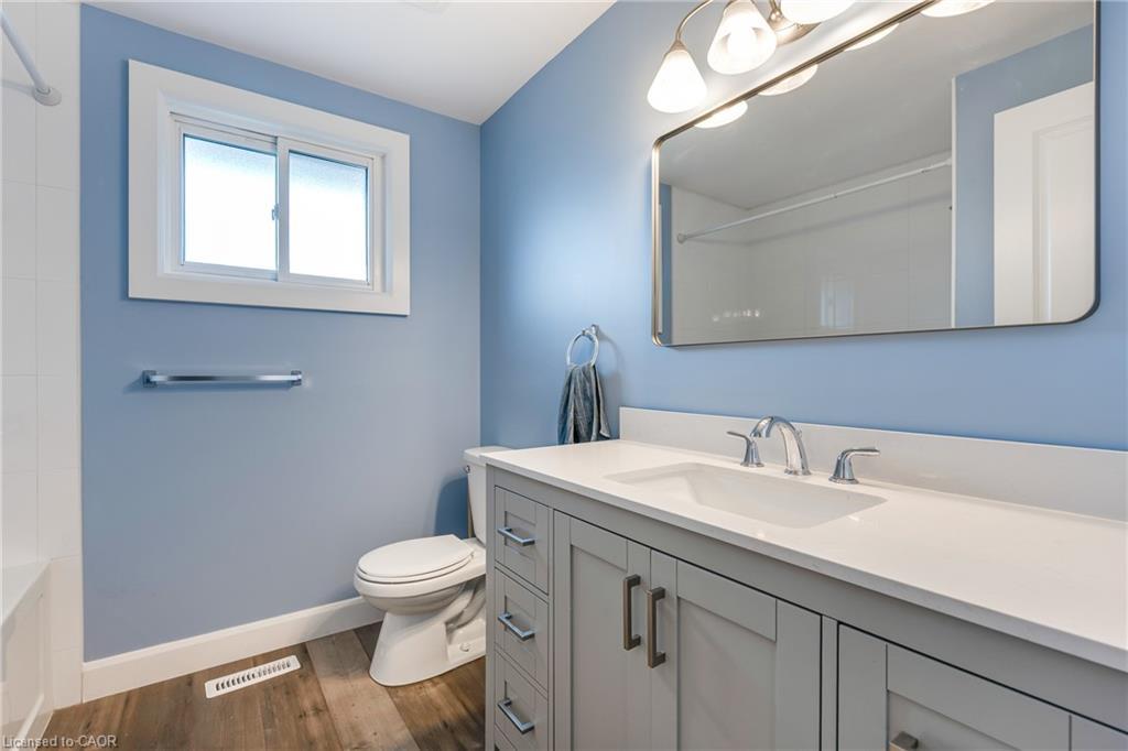 58 Selkirk Drive, Kitchener, ON - Indoor Photo Showing Bathroom