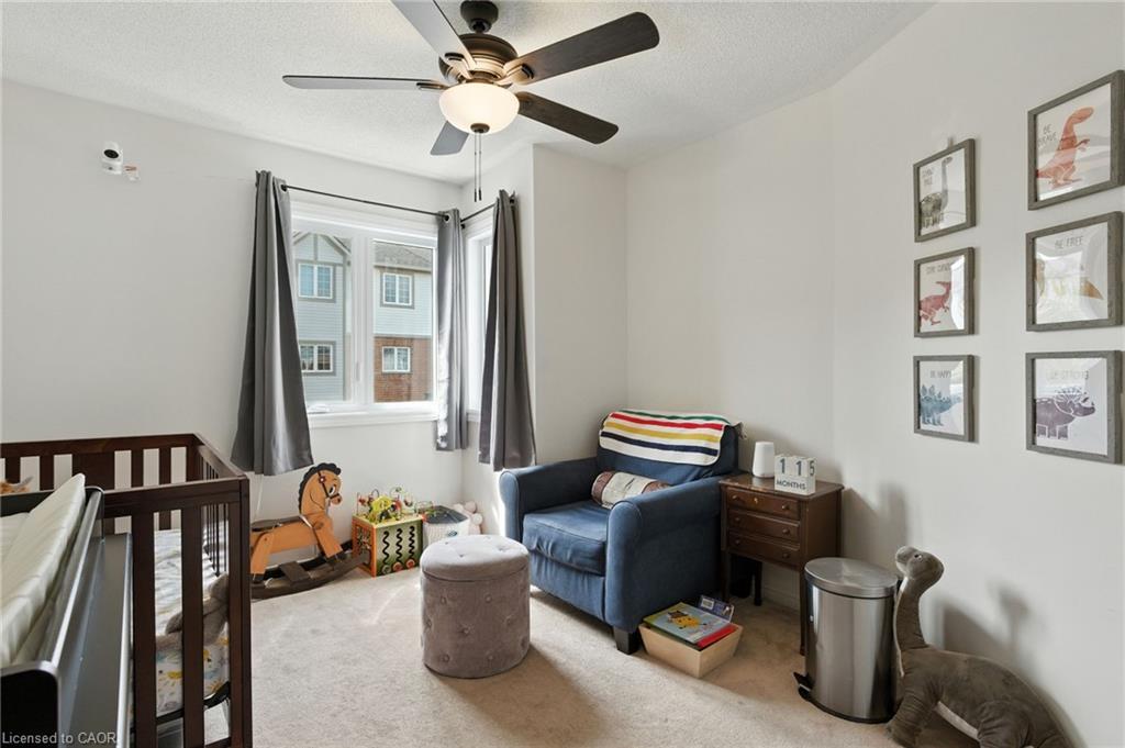 41-710 Spring Gardens Road, Burlington, ON - Indoor Photo Showing Bedroom