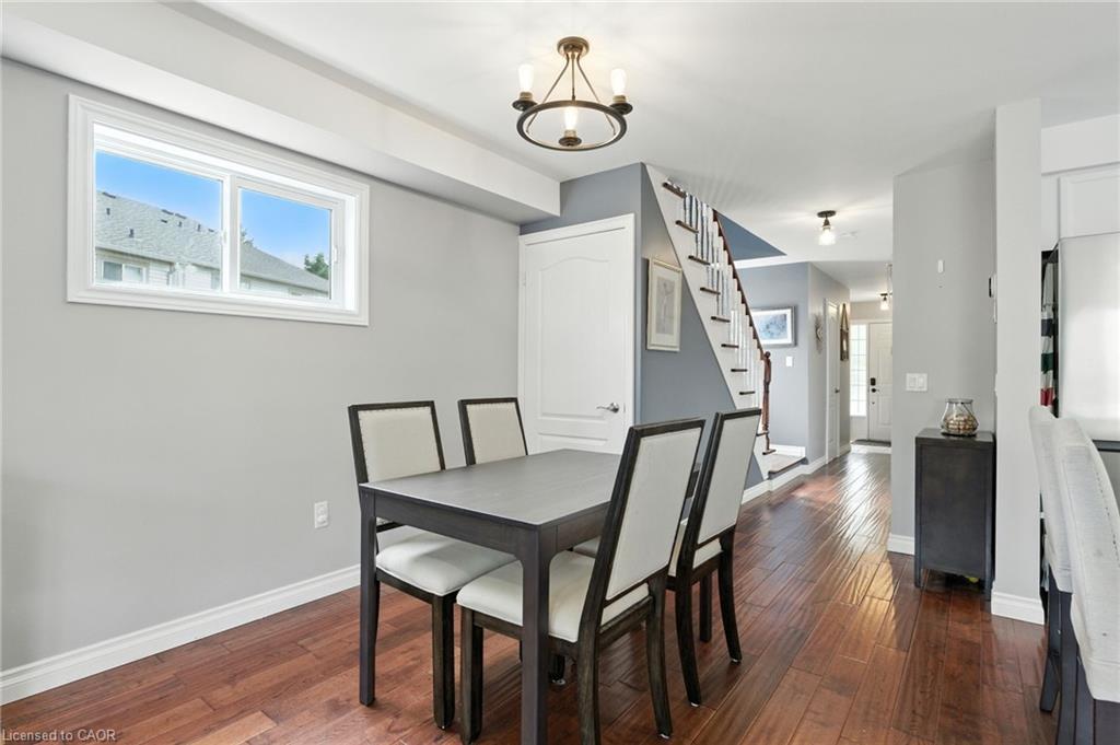 41-710 Spring Gardens Road, Burlington, ON - Indoor Photo Showing Dining Room