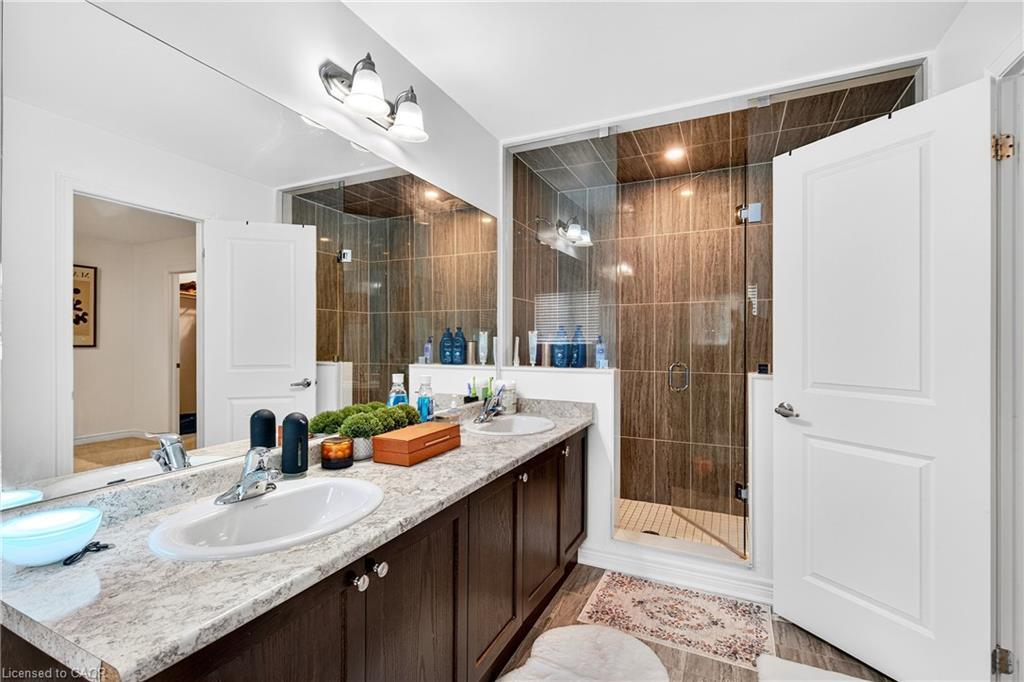 57 Sparkle Drive, Thorold, ON - Indoor Photo Showing Bathroom