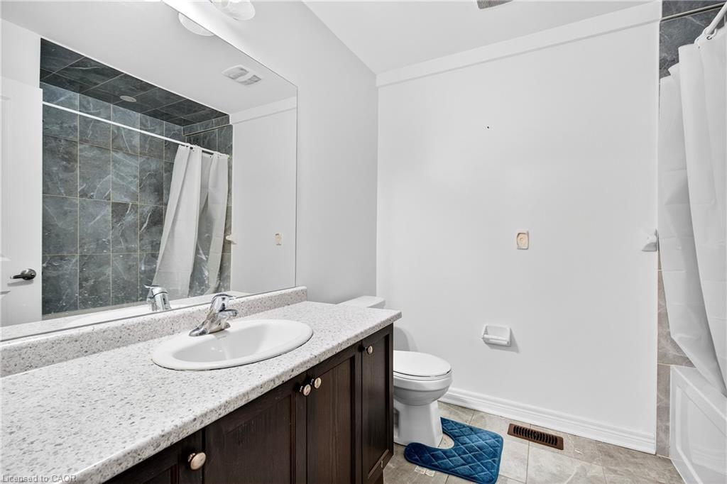 57 Sparkle Drive, Thorold, ON - Indoor Photo Showing Bathroom