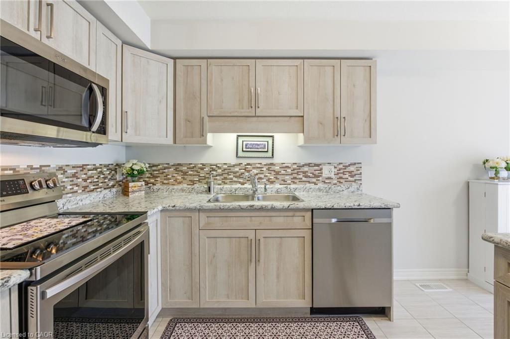 45-340 Prospect Point, Ridgeway, ON - Indoor Photo Showing Kitchen