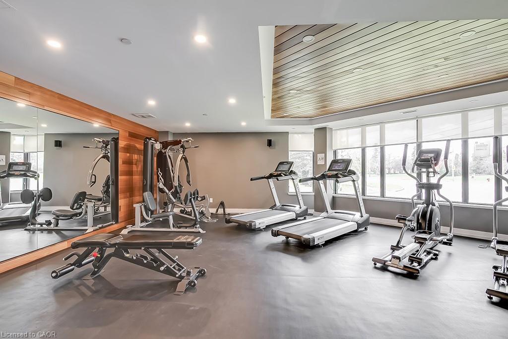 502-320 Plains Road E, Burlington, ON - Indoor Photo Showing Gym Room