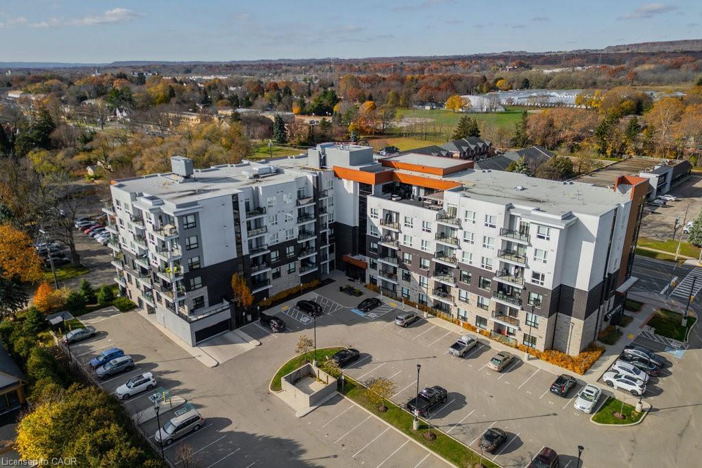 502-320 Plains Road E, Burlington, ON - Outdoor With View