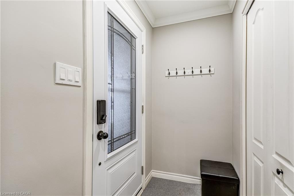 35-132 Barlake Avenue, Hamilton, ON - Indoor Photo Showing Other Room