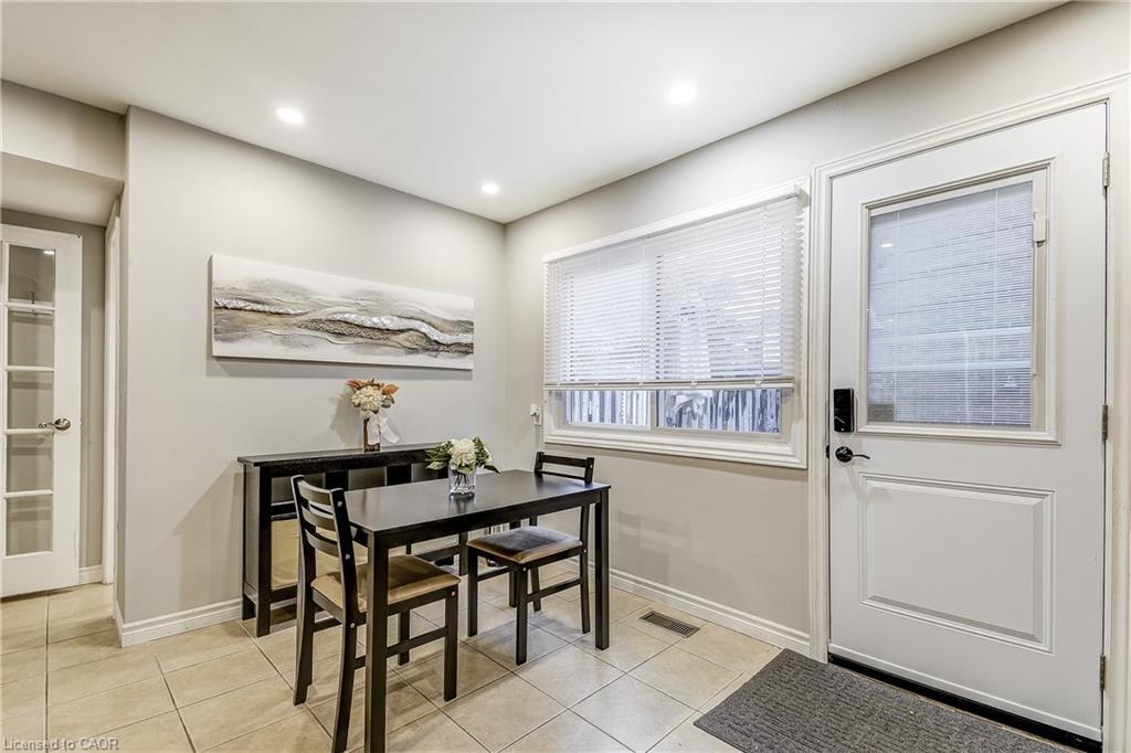 35-132 Barlake Avenue, Hamilton, ON - Indoor Photo Showing Other Room