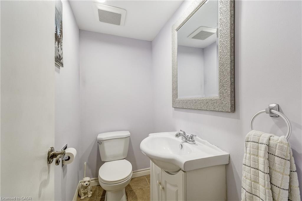 35-132 Barlake Avenue, Hamilton, ON - Indoor Photo Showing Bathroom