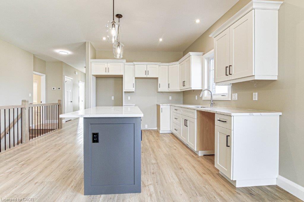 383 Argyle Avenue, Delhi, ON - Indoor Photo Showing Kitchen