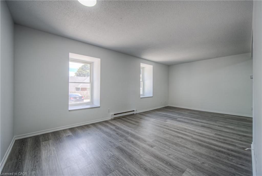 1123 Queenston Road, Cambridge, ON - Indoor Photo Showing Other Room