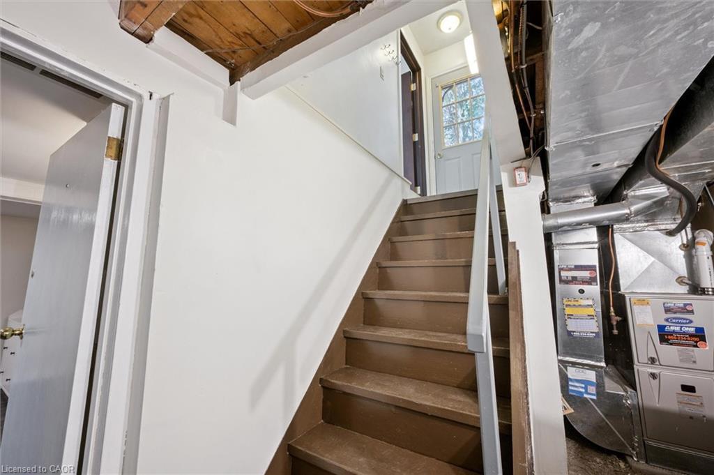 321 Vine Street, Cambridge, ON - Indoor Photo Showing Other Room