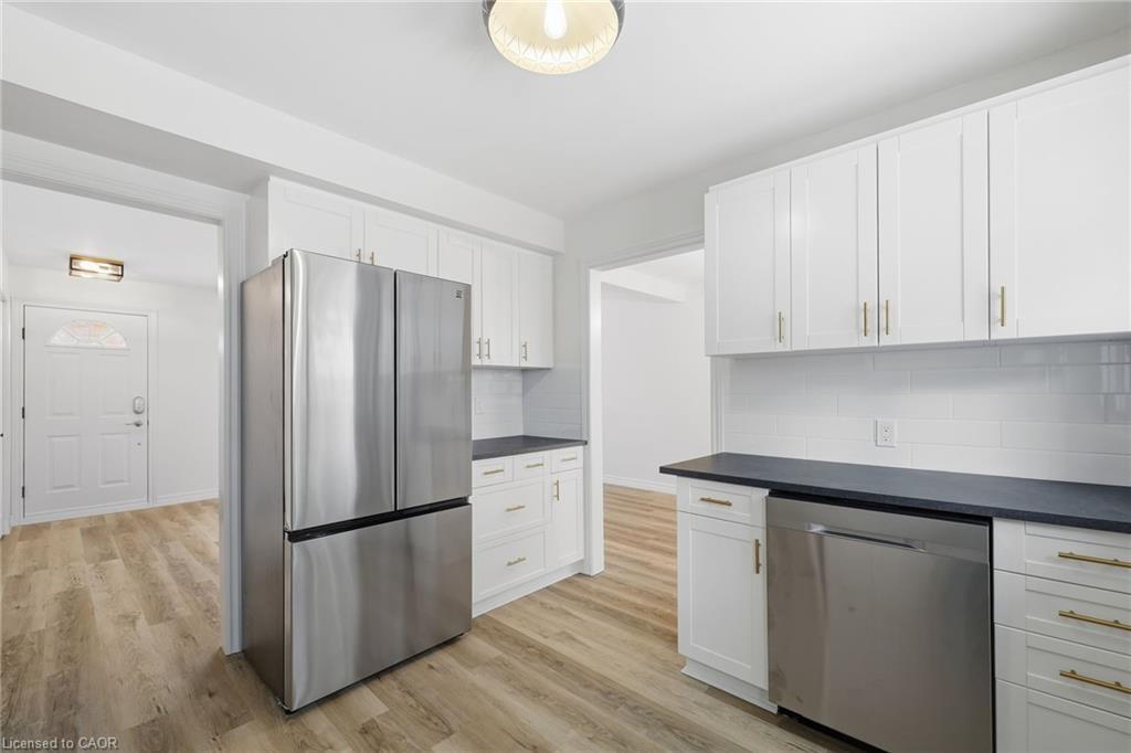 73 Aldborough Avenue, St. Thomas, ON - Indoor Photo Showing Kitchen