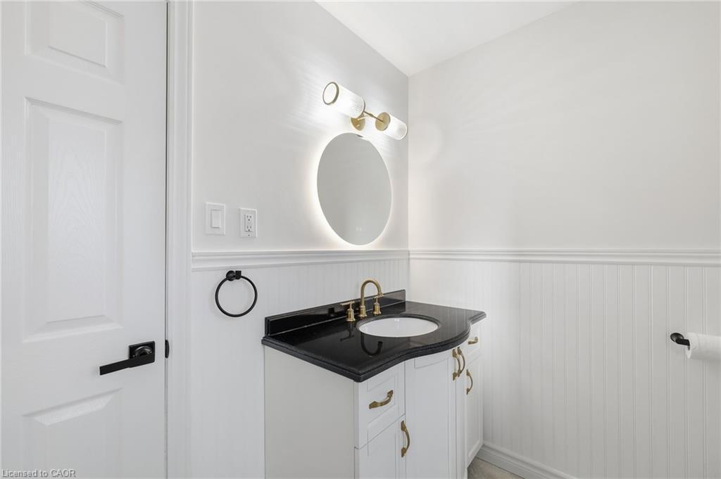 73 Aldborough Avenue, St. Thomas, ON - Indoor Photo Showing Bathroom