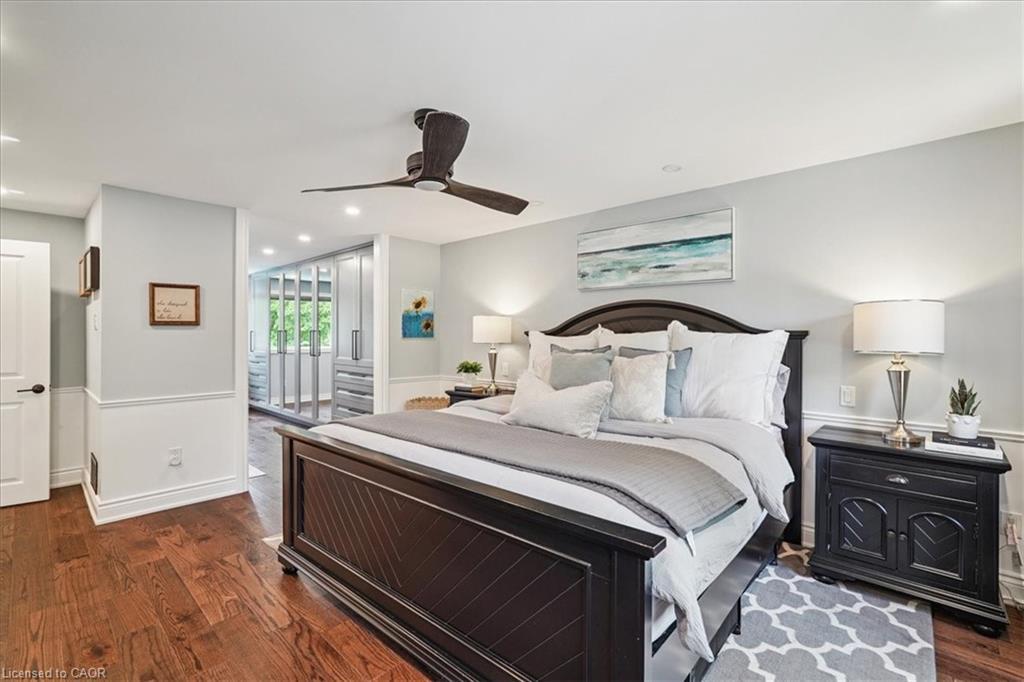 1923 Steepbank Crescent, Mississauga, ON - Indoor Photo Showing Bedroom