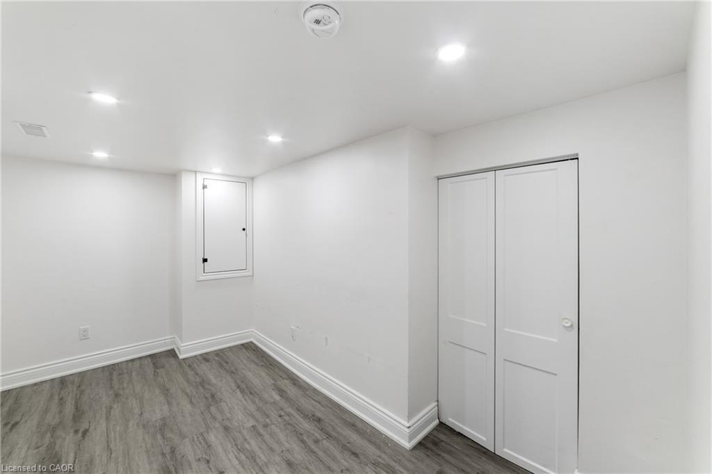 27 Melrose Avenue S, Hamilton, ON - Indoor Photo Showing Other Room