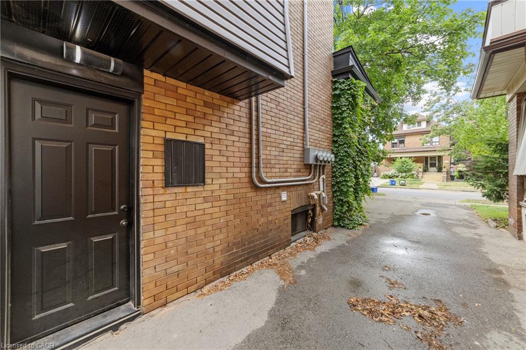 27 Melrose Avenue S, Hamilton, ON - Outdoor With Exterior