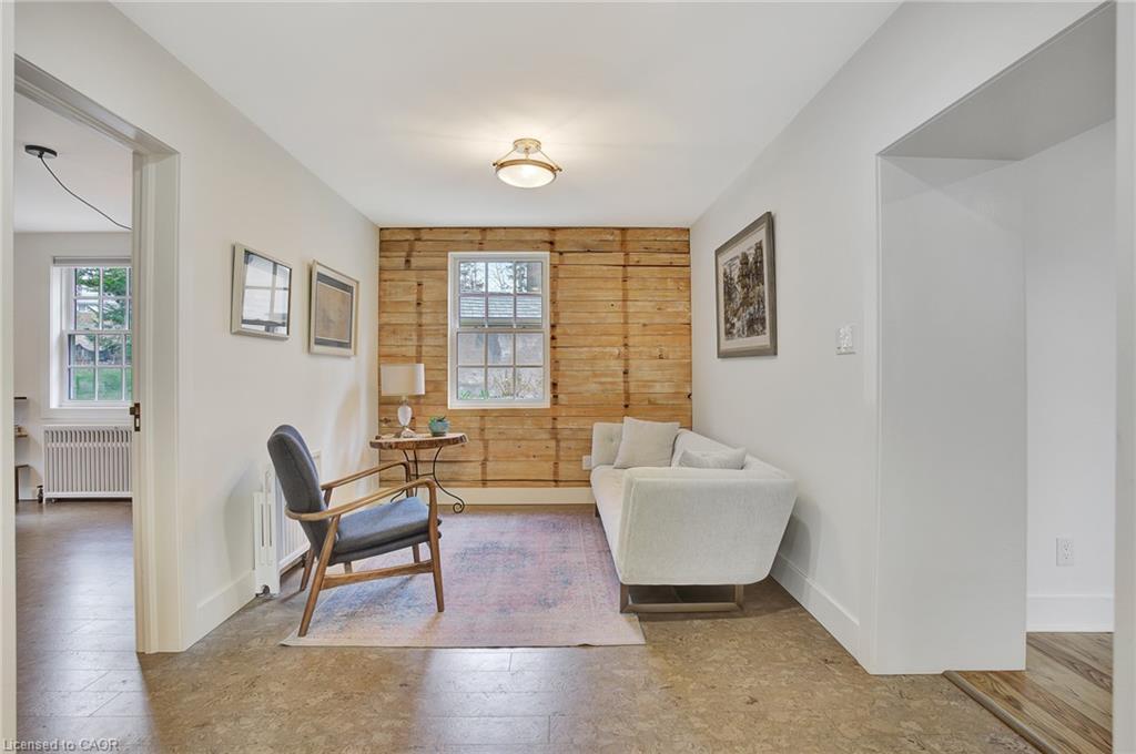 17 The Kirksway, Kitchener, ON - Indoor Photo Showing Living Room