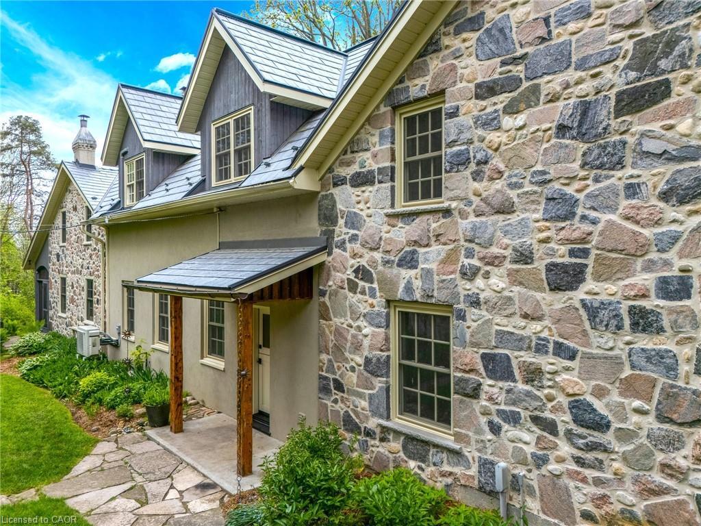 17 The Kirksway, Kitchener, ON - Outdoor