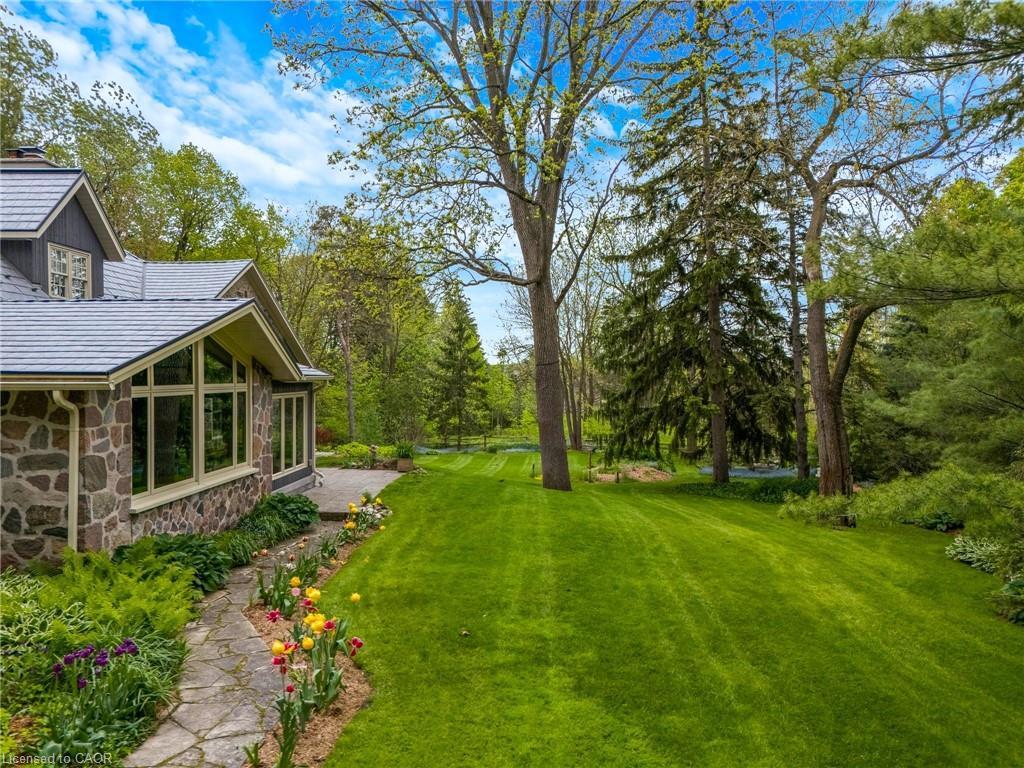 17 The Kirksway, Kitchener, ON - Outdoor