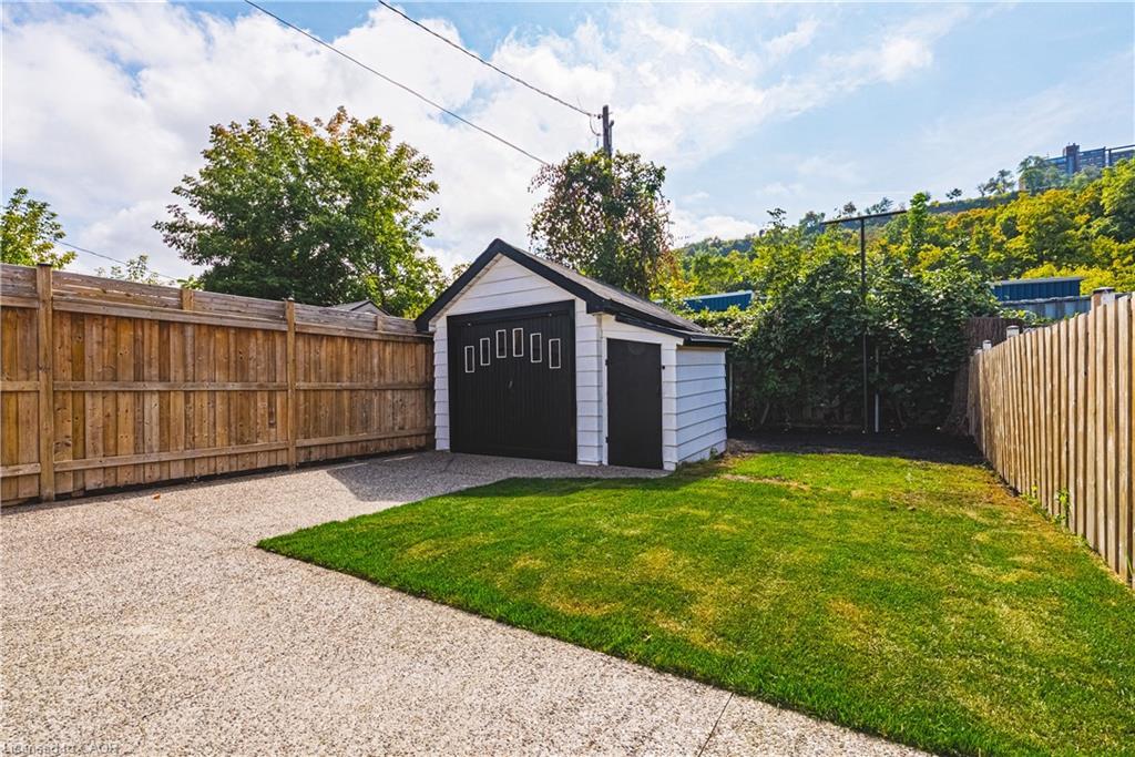 354 Cumberland Avenue, Hamilton, ON - Outdoor