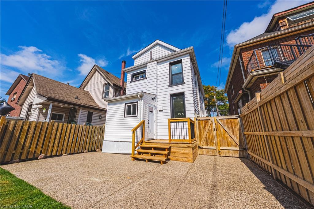 354 Cumberland Avenue, Hamilton, ON - Outdoor