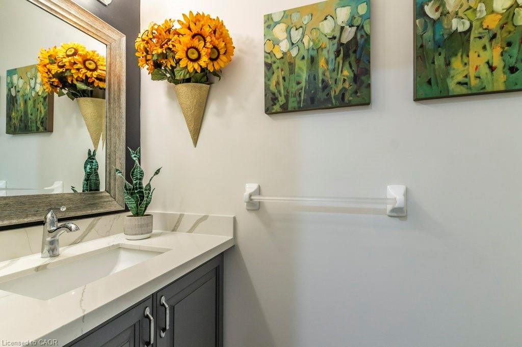 19 Apple Ridge Drive, Kitchener, ON - Indoor Photo Showing Bathroom