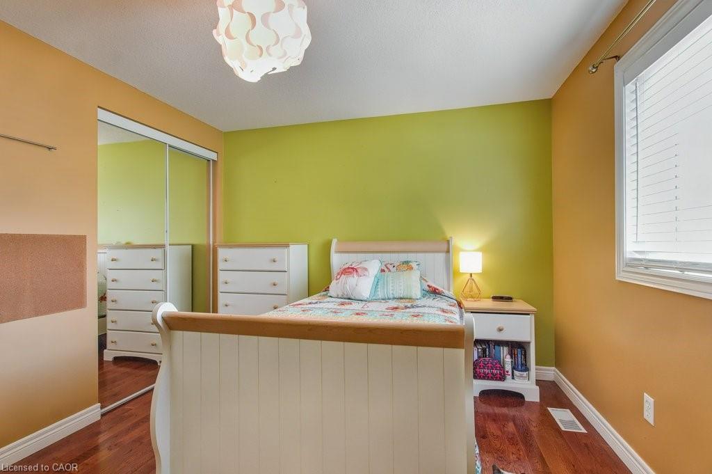 19 Apple Ridge Drive, Kitchener, ON - Indoor Photo Showing Bedroom