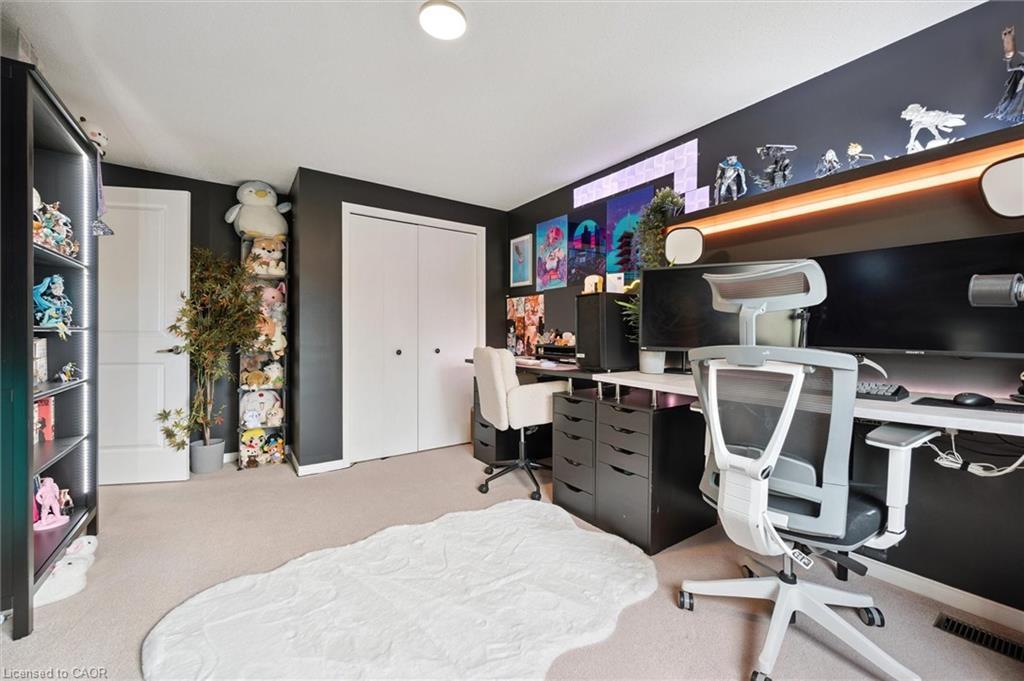 140 Veronica Drive, Kitchener, ON - Indoor Photo Showing Other Room