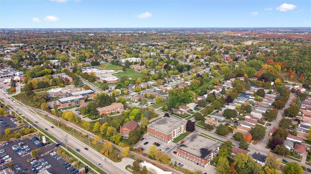 140 Veronica Drive, Kitchener, ON - Outdoor With View