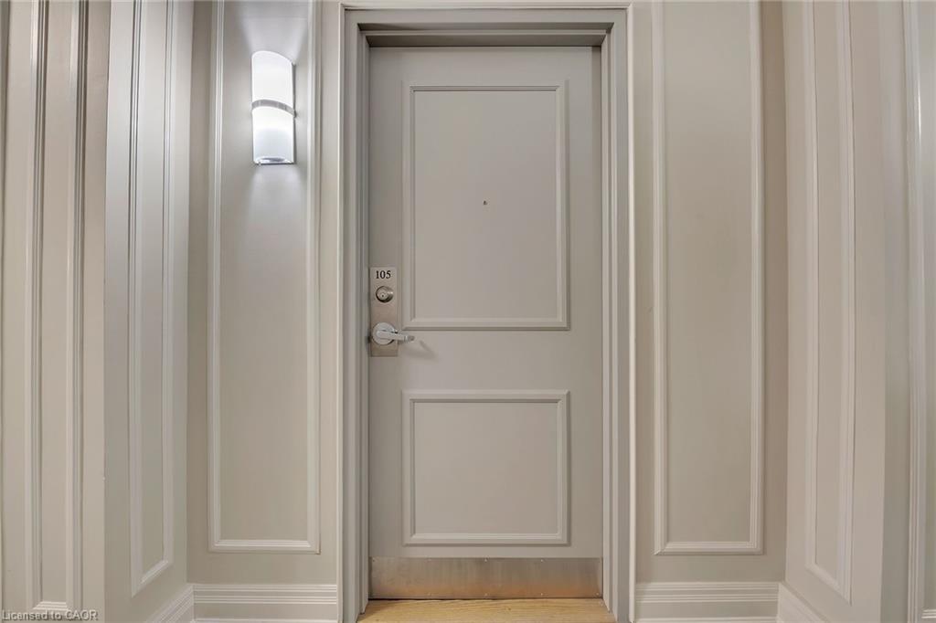 105-1770 Main Street W, Hamilton, ON - Indoor Photo Showing Other Room